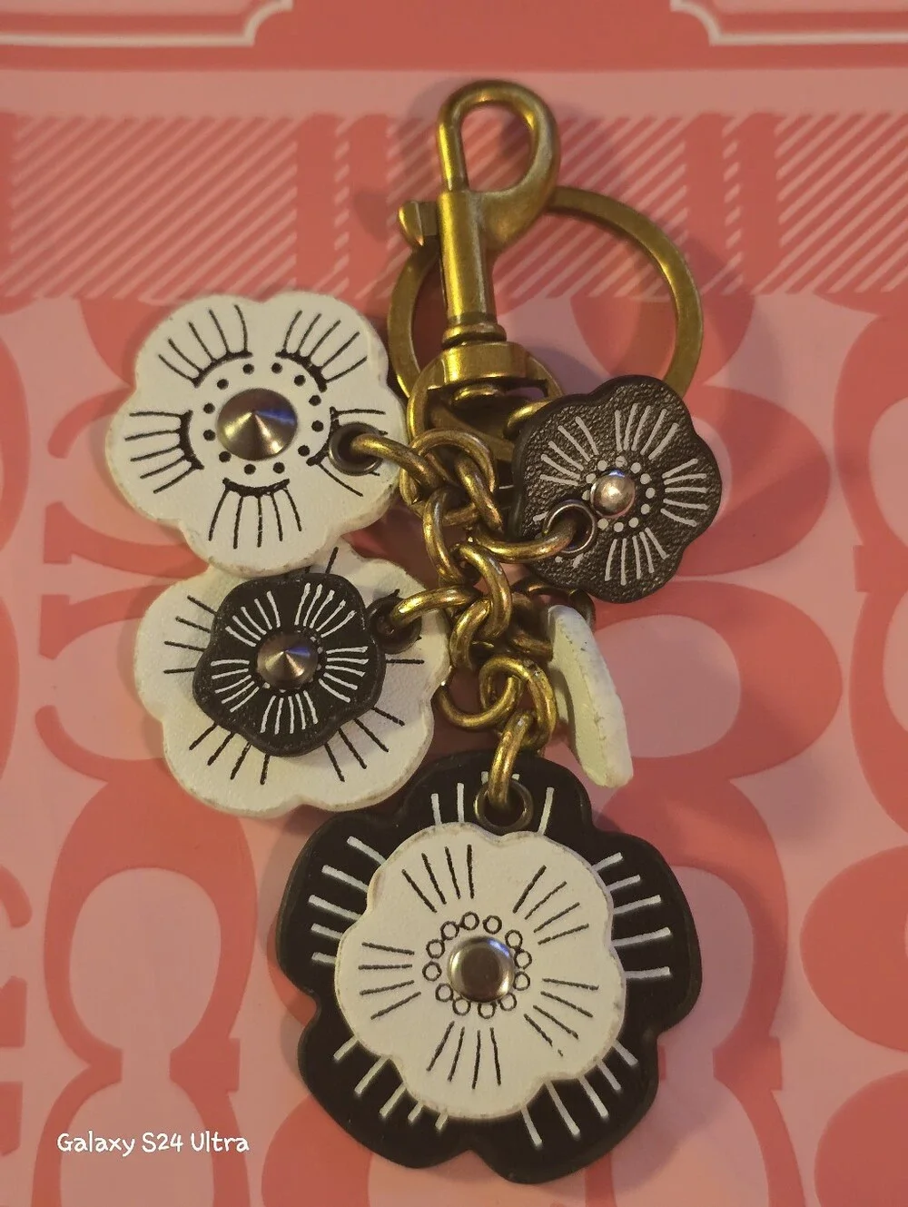 Flower Bag Charm/ Keychain NEW